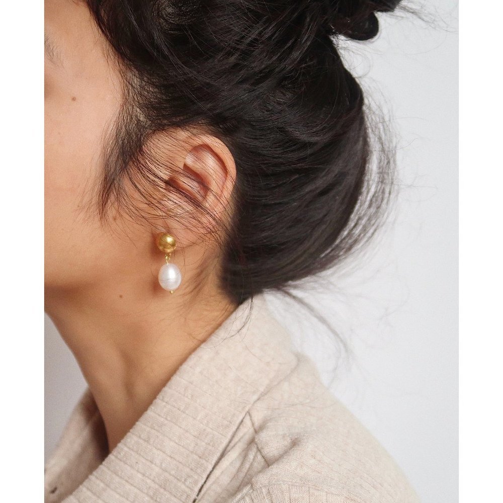 NEW 18K Gold Plated Freshwater Pearl Drop Earrings - Picture 10 of 10